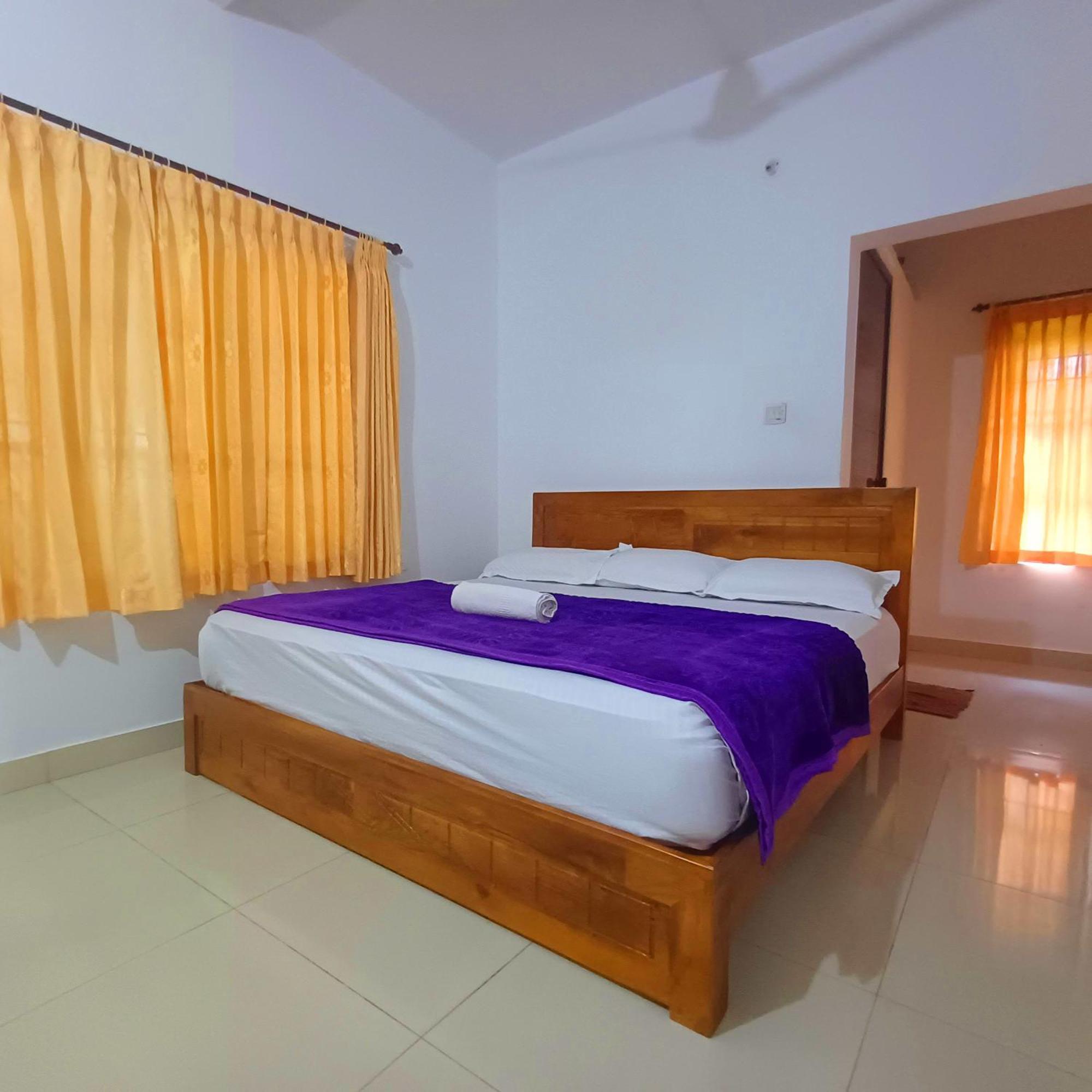 Wayanad Empire Budget Villa Kalpetta Bagian luar foto